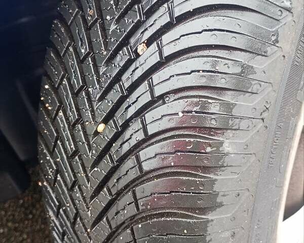 Синій Шевроле Авео, об'ємом двигуна 1.2 л та пробігом 248 тис. км за 5300 $, фото 22 на Automoto.ua