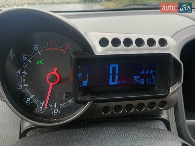 Синій Шевроле Авео, об'ємом двигуна 1.2 л та пробігом 248 тис. км за 5300 $, фото 21 на Automoto.ua