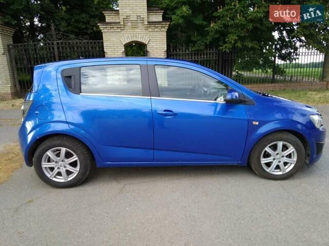 Синий Шевроле Авео, объемом двигателя 1.2 л и пробегом 210 тыс. км за 5800 $, фото 3 на Automoto.ua