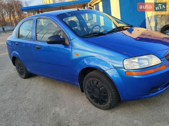 Синий Шевроле Авео, объемом двигателя 1.4 л и пробегом 250 тыс. км за 2150 $, фото 2 на Automoto.ua