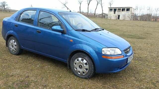 Синий Шевроле Авео, объемом двигателя 1.4 л и пробегом 220 тыс. км за 2950 $, фото 7 на Automoto.ua