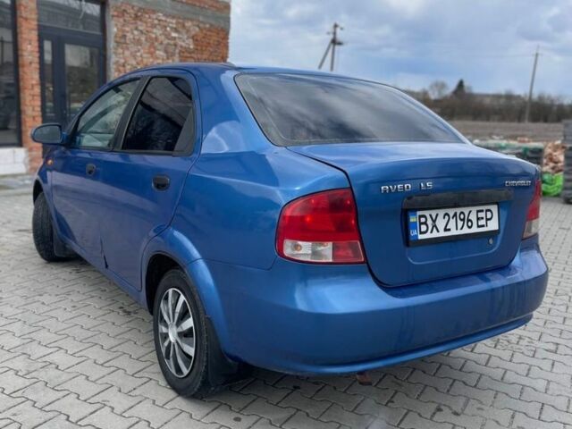 Синий Шевроле Авео, объемом двигателя 1.5 л и пробегом 200 тыс. км за 999 $, фото 4 на Automoto.ua