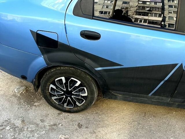Синій Шевроле Авео, об'ємом двигуна 1.5 л та пробігом 270 тис. км за 2500 $, фото 3 на Automoto.ua