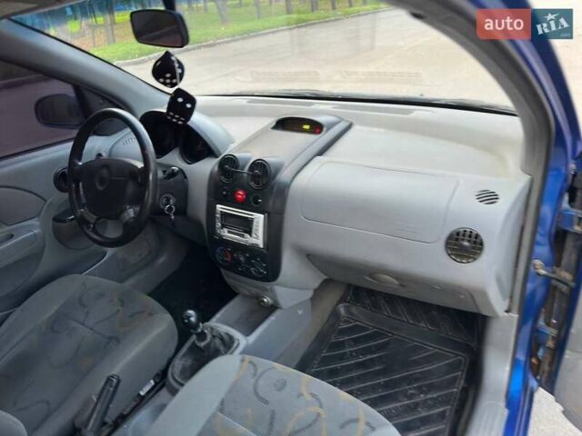 Синий Шевроле Авео, объемом двигателя 1.5 л и пробегом 250 тыс. км за 2600 $, фото 14 на Automoto.ua