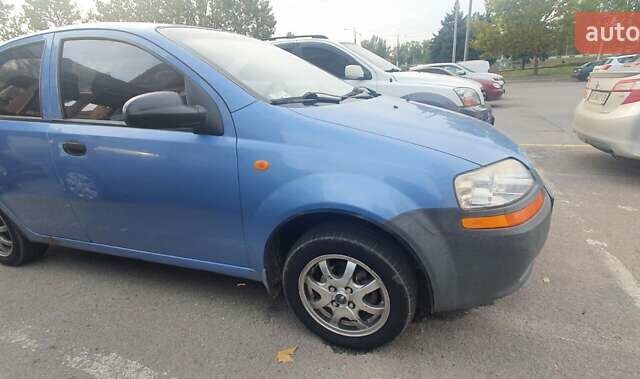 Синий Шевроле Авео, объемом двигателя 1.5 л и пробегом 190 тыс. км за 2700 $, фото 2 на Automoto.ua