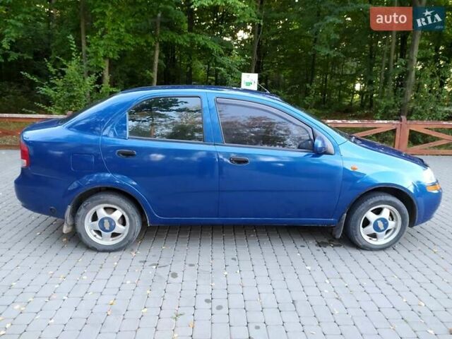 Синий Шевроле Авео, объемом двигателя 1.5 л и пробегом 225 тыс. км за 2750 $, фото 1 на Automoto.ua