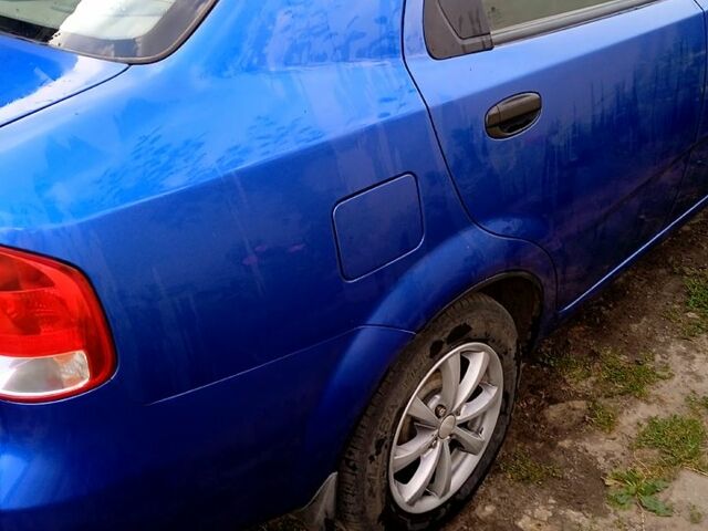 Синій Шевроле Авео, об'ємом двигуна 1.5 л та пробігом 297 тис. км за 3800 $, фото 3 на Automoto.ua