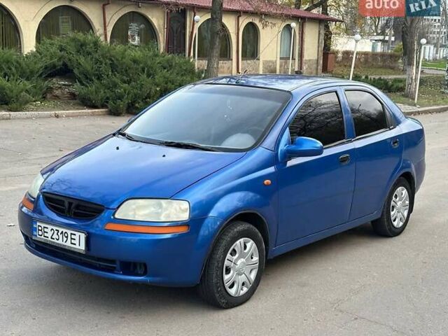 Синий Шевроле Авео, объемом двигателя 1.5 л и пробегом 250 тыс. км за 2600 $, фото 1 на Automoto.ua