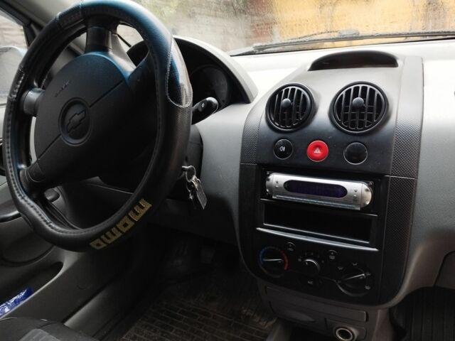 Синій Шевроле Авео, об'ємом двигуна 1.5 л та пробігом 165 тис. км за 78 $, фото 5 на Automoto.ua