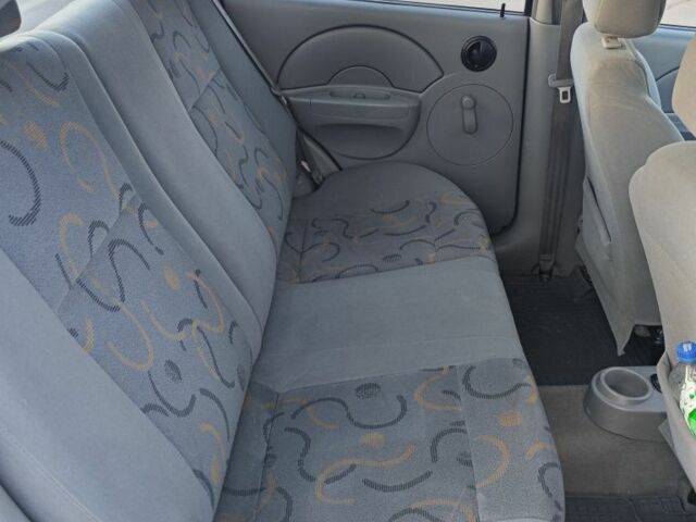 Синий Шевроле Авео, объемом двигателя 1.5 л и пробегом 203 тыс. км за 4000 $, фото 4 на Automoto.ua