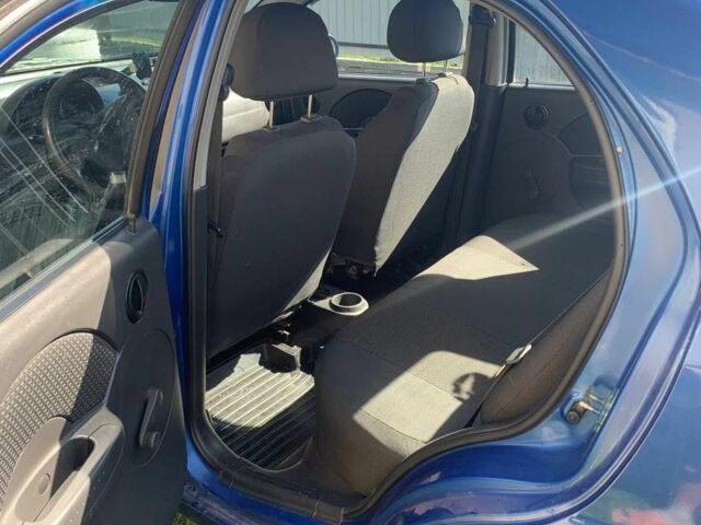 Синий Шевроле Авео, объемом двигателя 0 л и пробегом 250 тыс. км за 2200 $, фото 4 на Automoto.ua