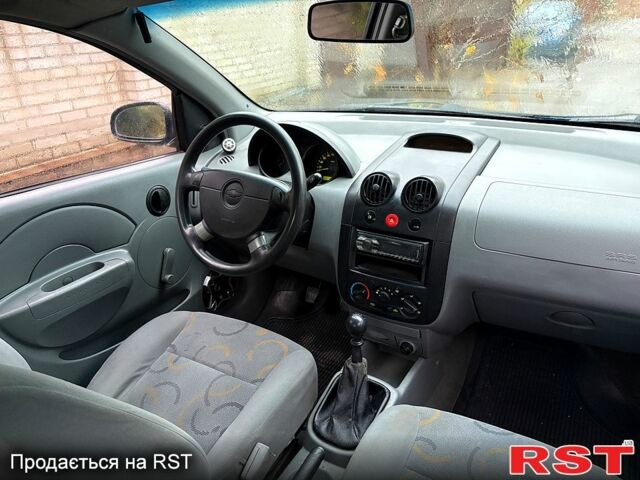 Шевроле Авео 2005 в Сумах на Automoto.ua Синий Шевроле Авео, объемом двигателя 1.5 л и пробегом 168 тыс. км за 3080 $, фото 13 на Automoto.ua