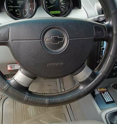 Синий Шевроле Авео, объемом двигателя 1.5 л и пробегом 202 тыс. км за 3000 $, фото 4 на Automoto.ua