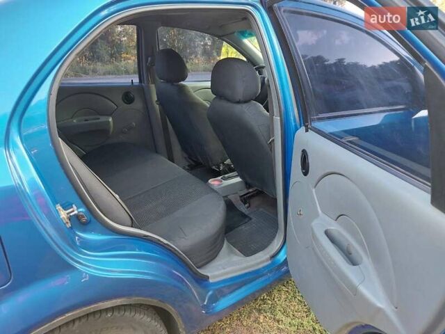 Синій Шевроле Авео, об'ємом двигуна 1.5 л та пробігом 200 тис. км за 3100 $, фото 2 на Automoto.ua
