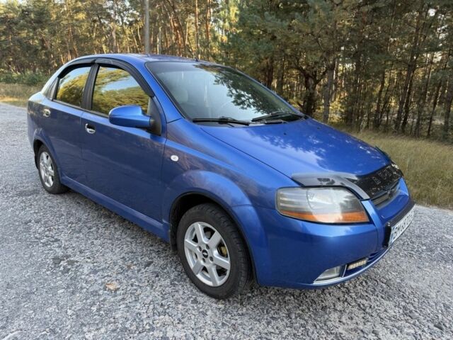 Синий Шевроле Авео, объемом двигателя 1.5 л и пробегом 185 тыс. км за 2900 $, фото 1 на Automoto.ua