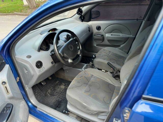 Синий Шевроле Авео, объемом двигателя 1.5 л и пробегом 250 тыс. км за 2600 $, фото 1 на Automoto.ua