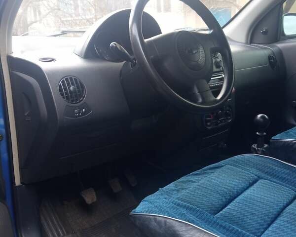 Синий Шевроле Авео, объемом двигателя 1.5 л и пробегом 146 тыс. км за 3800 $, фото 3 на Automoto.ua
