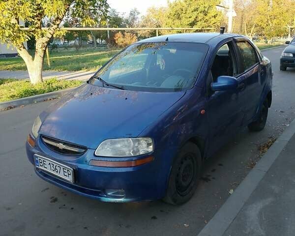 Синий Шевроле Авео, объемом двигателя 1.5 л и пробегом 300 тыс. км за 950 $, фото 2 на Automoto.ua