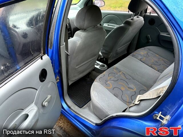 Шевроле Авео 2005 в Сумах на Automoto.ua Синий Шевроле Авео, объемом двигателя 1.5 л и пробегом 168 тыс. км за 3080 $, фото 11 на Automoto.ua