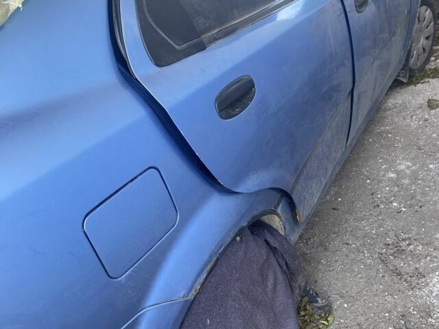 Синий Шевроле Авео, объемом двигателя 1.5 л и пробегом 260 тыс. км за 1450 $, фото 6 на Automoto.ua