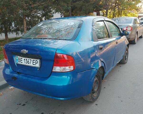 Синий Шевроле Авео, объемом двигателя 1.5 л и пробегом 300 тыс. км за 950 $, фото 1 на Automoto.ua