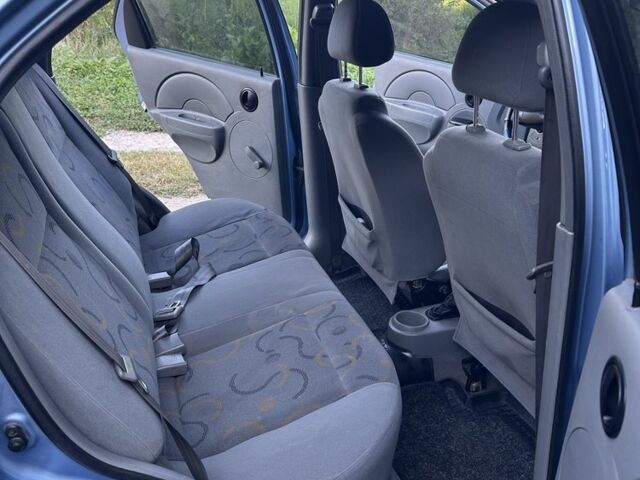 Синій Шевроле Авео, об'ємом двигуна 1.5 л та пробігом 230 тис. км за 3500 $, фото 7 на Automoto.ua