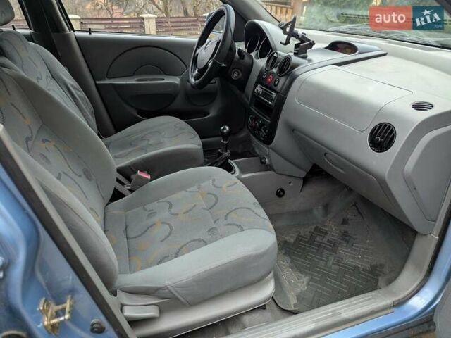 Синий Шевроле Авео, объемом двигателя 1.5 л и пробегом 223 тыс. км за 2300 $, фото 1 на Automoto.ua