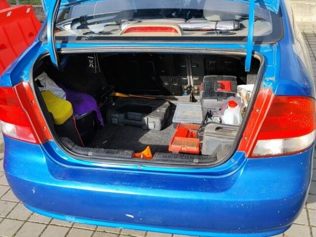 Синій Шевроле Авео, об'ємом двигуна 1.5 л та пробігом 180 тис. км за 1600 $, фото 7 на Automoto.ua