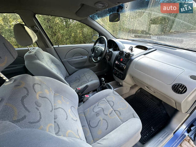 Синій Шевроле Авео, об'ємом двигуна 1.5 л та пробігом 231 тис. км за 2199 $, фото 22 на Automoto.ua