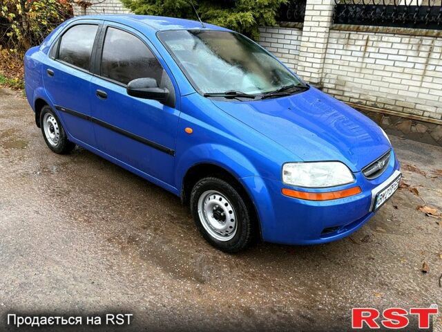 Шевроле Авео 2005 в Сумах на Automoto.ua Синий Шевроле Авео, объемом двигателя 1.5 л и пробегом 168 тыс. км за 3080 $, фото 4 на Automoto.ua