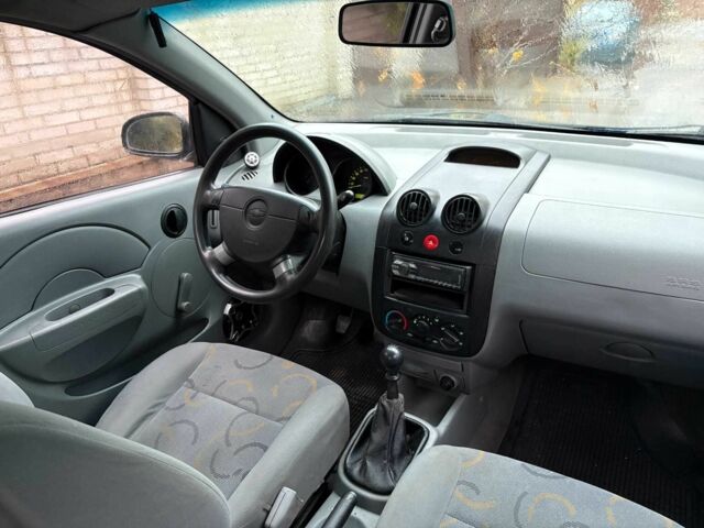 Шевроле Авео 2005 в Сумах на Automoto.ua Синий Шевроле Авео, объемом двигателя 1.5 л и пробегом 168 тыс. км за 3080 $, фото 18 на Automoto.ua