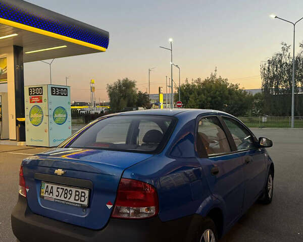 Синий Шевроле Авео, объемом двигателя 1.5 л и пробегом 163 тыс. км за 2800 $, фото 2 на Automoto.ua