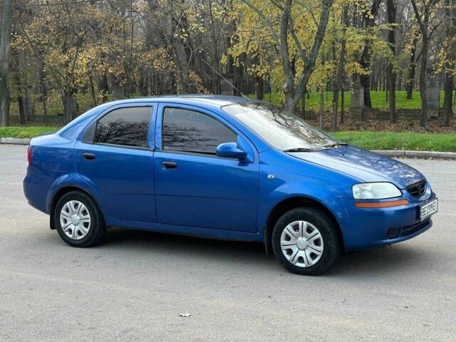Синий Шевроле Авео, объемом двигателя 1.5 л и пробегом 250 тыс. км за 2600 $, фото 4 на Automoto.ua