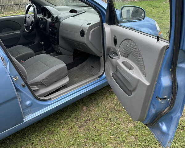 Синий Шевроле Авео, объемом двигателя 1.5 л и пробегом 263 тыс. км за 2350 $, фото 23 на Automoto.ua