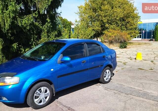 Шевроле Авео 2005 в Кропивницком (Кировограде) на Automoto.ua Синий Шевроле Авео, объемом двигателя 1.5 л и пробегом 210 тыс. км за 3300 $, фото 1 на Automoto.ua