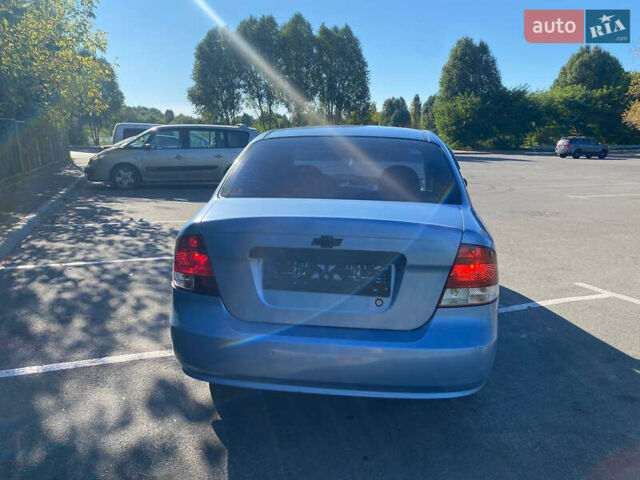 Синий Шевроле Авео, объемом двигателя 1.5 л и пробегом 250 тыс. км за 3500 $, фото 5 на Automoto.ua