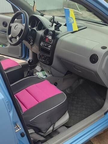 Синий Шевроле Авео, объемом двигателя 1.6 л и пробегом 220 тыс. км за 2009 $, фото 2 на Automoto.ua