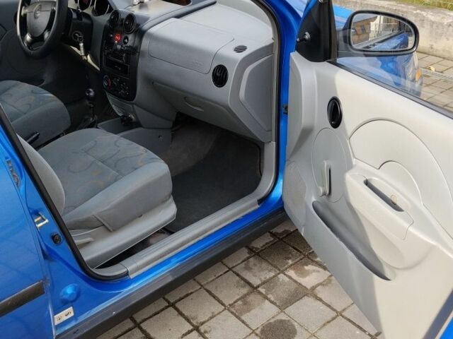 Синій Шевроле Авео, об'ємом двигуна 1.5 л та пробігом 180 тис. км за 1600 $, фото 18 на Automoto.ua