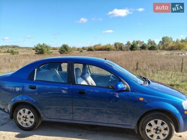 Шевроле Авео 2005 в Житомире на Automoto.ua Синий Шевроле Авео, объемом двигателя 1.5 л и пробегом 152 тыс. км за 4300 $, фото 4 на Automoto.ua