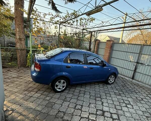 Синій Шевроле Авео, об'ємом двигуна 1.5 л та пробігом 160 тис. км за 2900 $, фото 1 на Automoto.ua