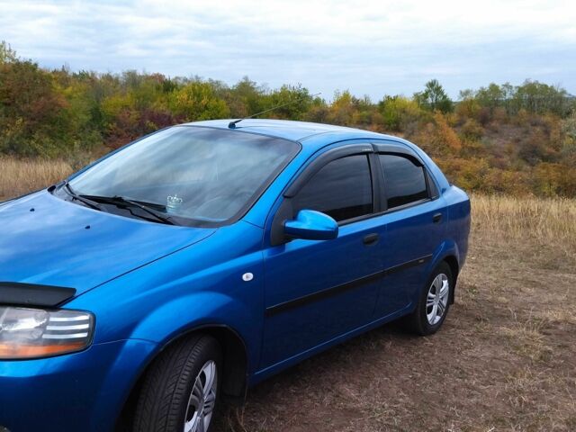 Шевроле Авео 2005 в Кропивницком (Кировограде) на Automoto.ua Синий Шевроле Авео, объемом двигателя 0 л и пробегом 210 тыс. км за 3300 $, фото 3 на Automoto.ua