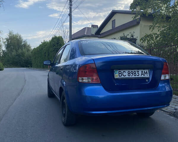 Синий Шевроле Авео, объемом двигателя 1.5 л и пробегом 392 тыс. км за 1800 $, фото 4 на Automoto.ua