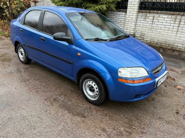 Шевроле Авео 2005 в Сумах на Automoto.ua Синий Шевроле Авео, объемом двигателя 1.5 л и пробегом 168 тыс. км за 3080 $, фото 9 на Automoto.ua