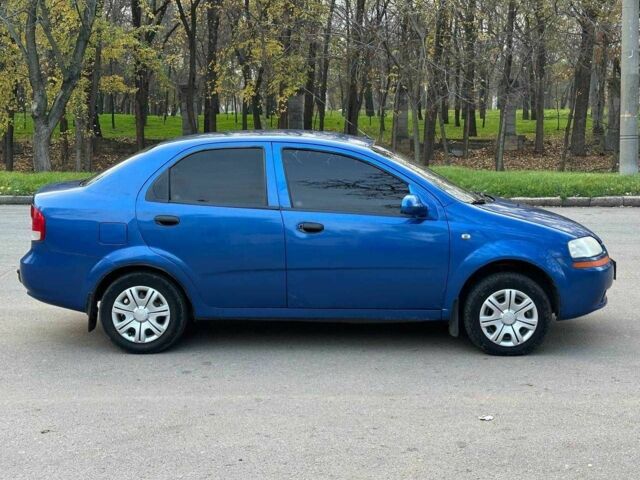 Синий Шевроле Авео, объемом двигателя 1.5 л и пробегом 250 тыс. км за 2600 $, фото 5 на Automoto.ua