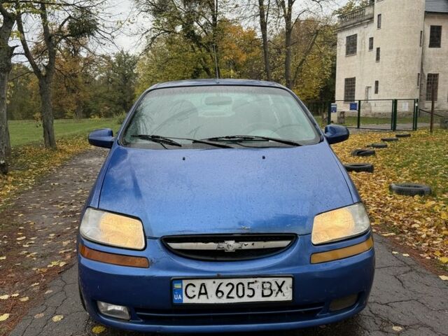 Синій Шевроле Авео, об'ємом двигуна 1.5 л та пробігом 150 тис. км за 1500 $, фото 1 на Automoto.ua