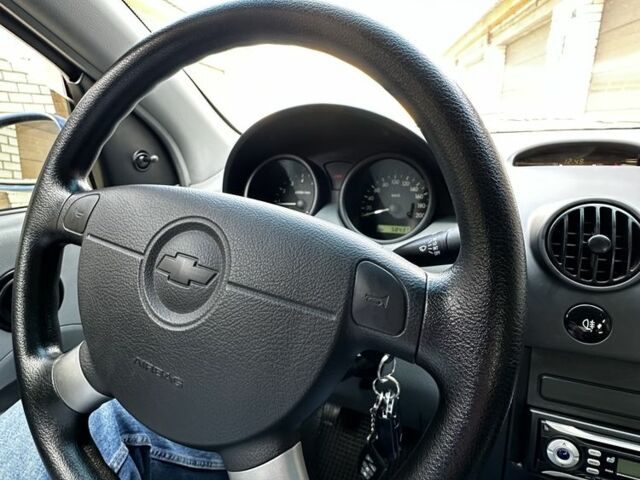 Синій Шевроле Авео, об'ємом двигуна 1.5 л та пробігом 58 тис. км за 4400 $, фото 17 на Automoto.ua