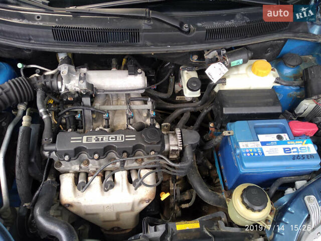 Синий Шевроле Авео, объемом двигателя 1.5 л и пробегом 168 тыс. км за 2500 $, фото 1 на Automoto.ua