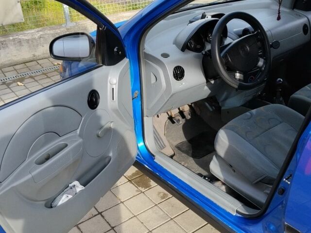 Синій Шевроле Авео, об'ємом двигуна 1.5 л та пробігом 180 тис. км за 1600 $, фото 11 на Automoto.ua