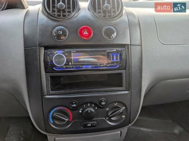 Синий Шевроле Авео, объемом двигателя 1.5 л и пробегом 326 тыс. км за 2250 $, фото 20 на Automoto.ua