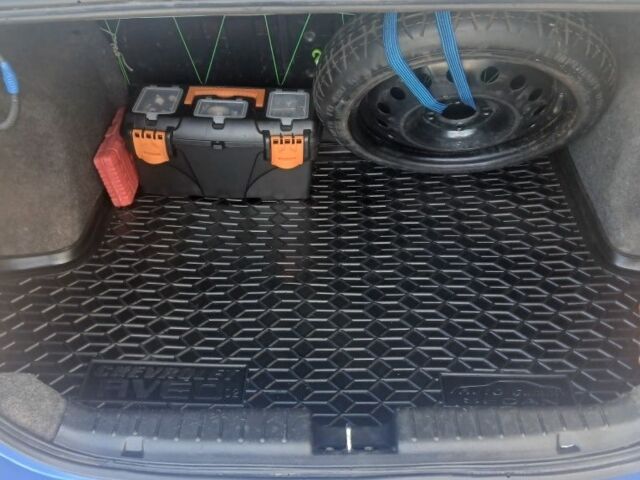 Синий Шевроле Авео, объемом двигателя 1.5 л и пробегом 317 тыс. км за 2500 $, фото 7 на Automoto.ua